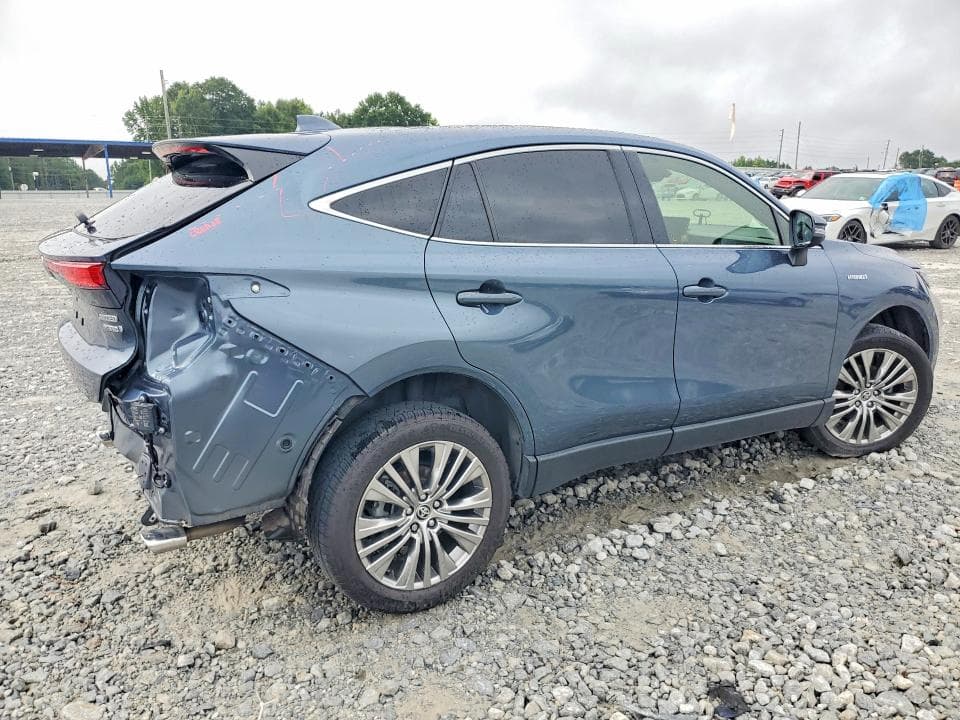 2021 TOYOTA VENZA LIMITED 3