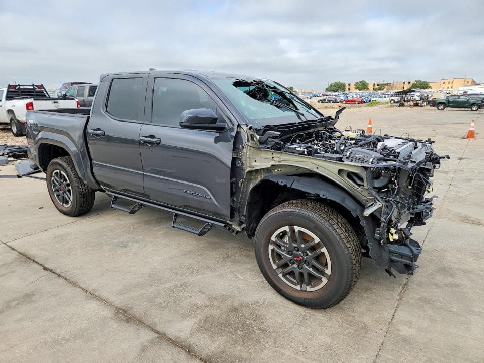 2026 TOYOTA TACOMA TRD SPORT 4