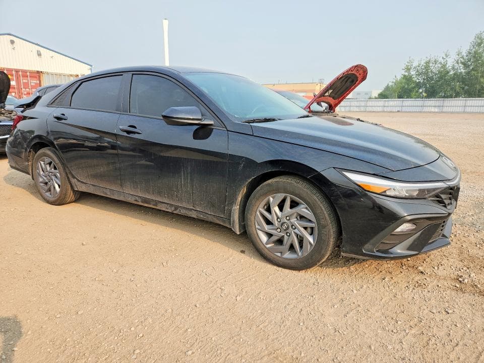 2024 HYUNDAI ELANTRA SEL 4