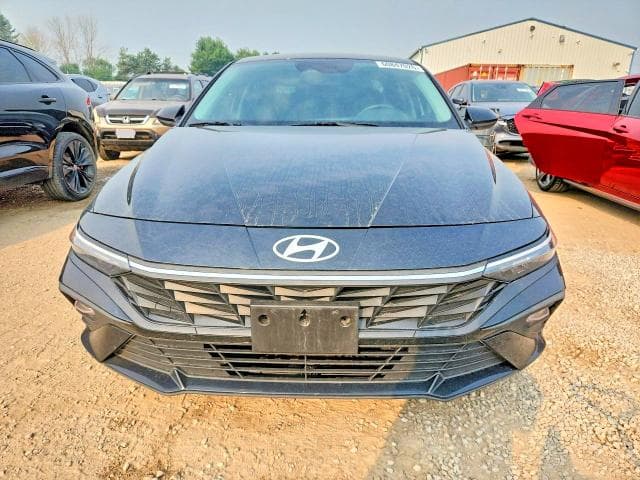 2024 HYUNDAI ELANTRA SEL 5