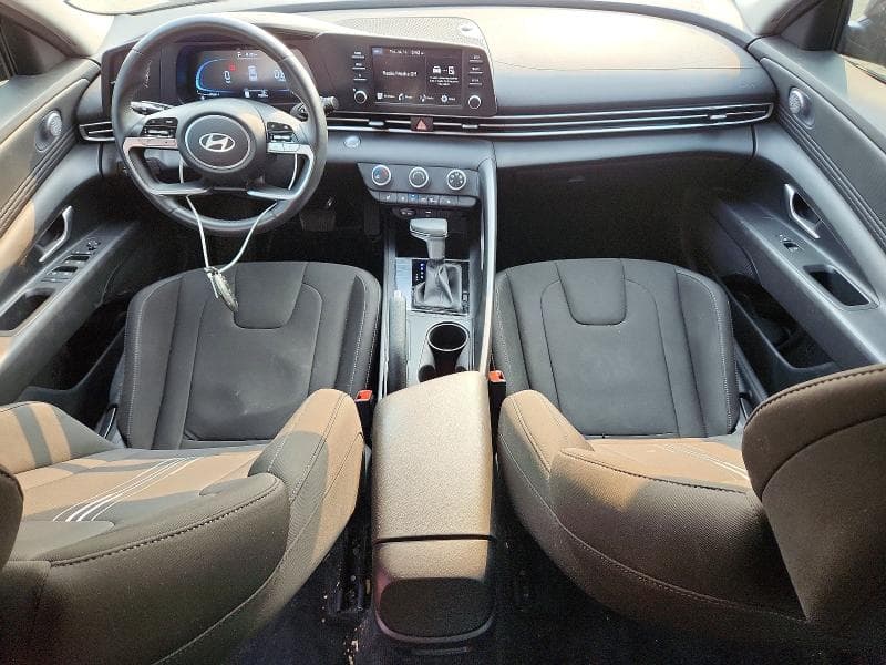 2024 HYUNDAI ELANTRA SEL 8