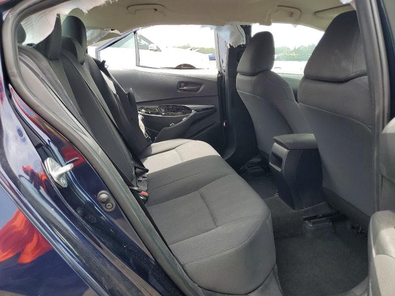 2022 TOYOTA COROLLA LE 10