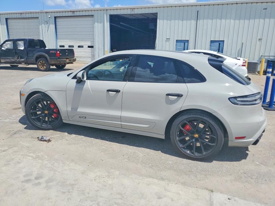 2023 PORSCHE MACAN GTS 2