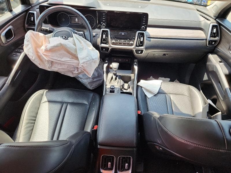 2021 KIA SORENTO EX 8