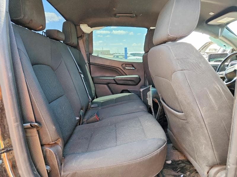 2023 GMC CANYON 10