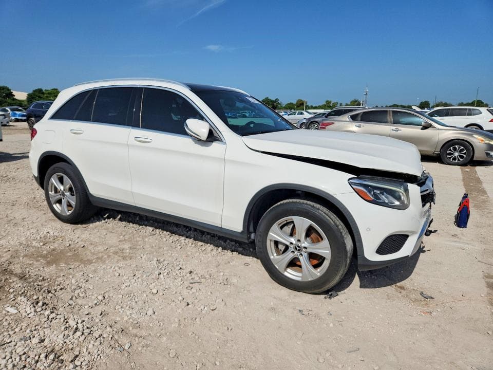 2018 MERCEDES-BENZ GLC 300 4