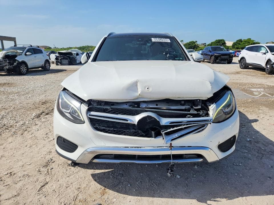 2018 MERCEDES-BENZ GLC 300 5
