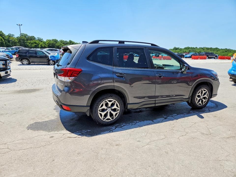 2020 SUBARU FORESTER PREMIUM 3