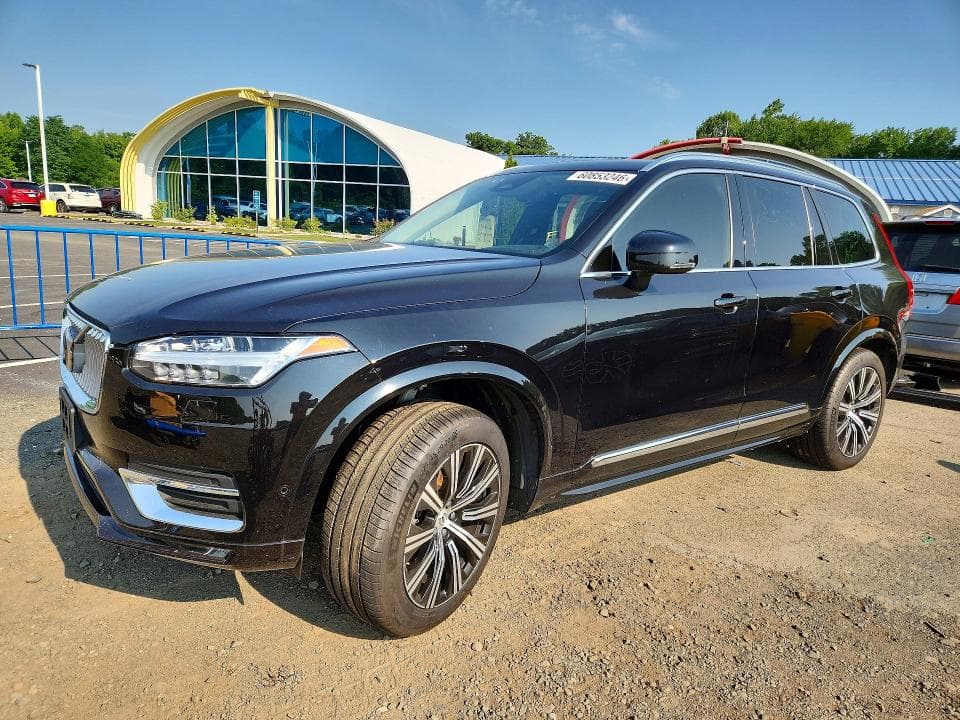 2023 VOLVO XC90 PLUS