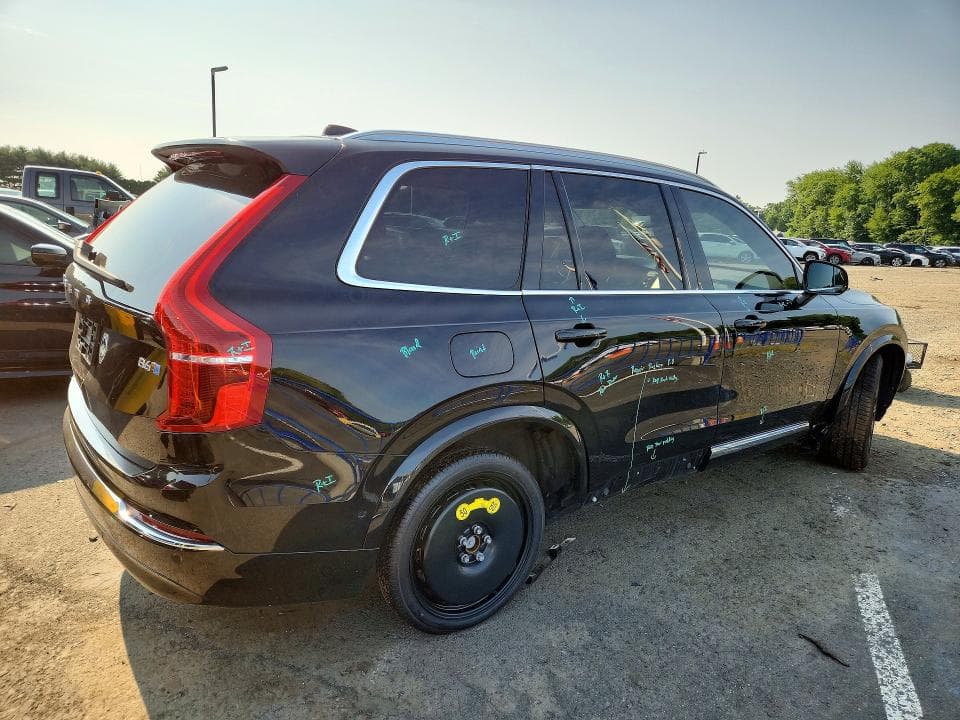 2023 VOLVO XC90 PLUS 3