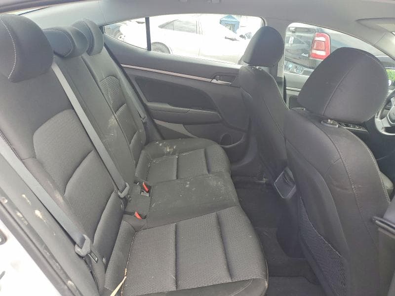 2017 HYUNDAI ELANTRA SE 10