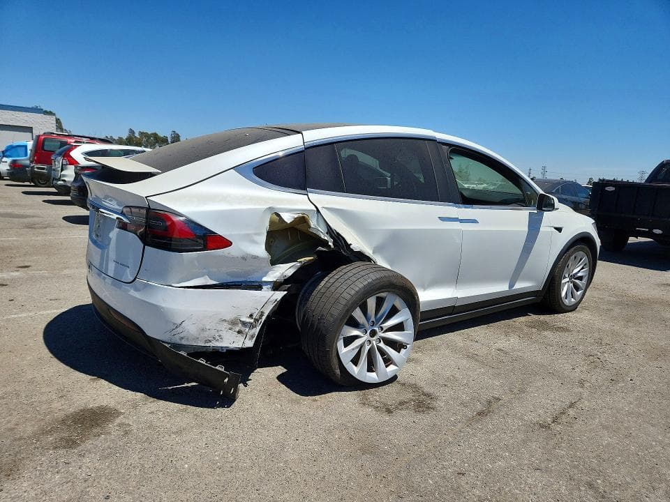 2020 TESLA MODEL X 3
