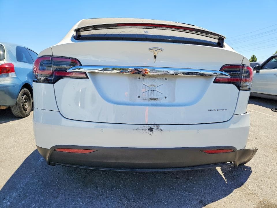 2020 TESLA MODEL X 6