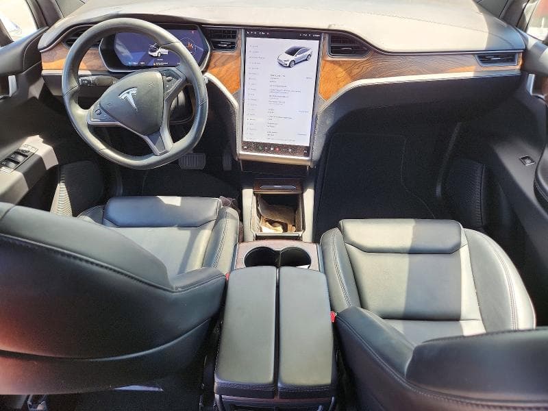 2020 TESLA MODEL X 8