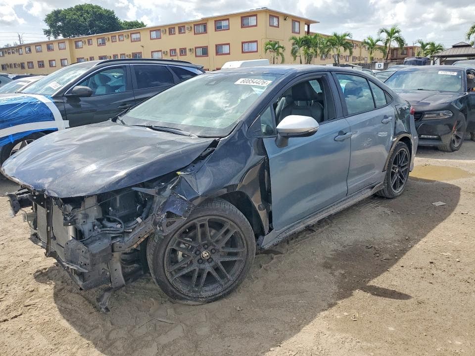 2021 TOYOTA COROLLA LE - 1