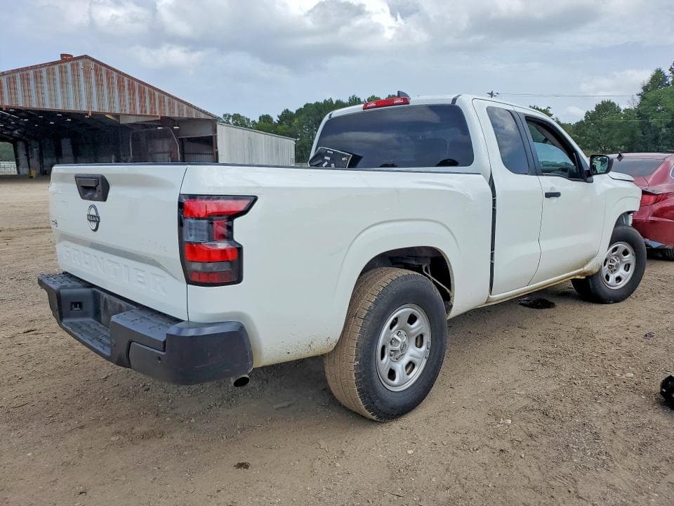 2023 NISSAN FRONTIER S 3
