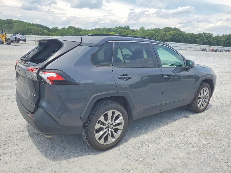 2020 TOYOTA RAV4 XLE PREMIUM 3