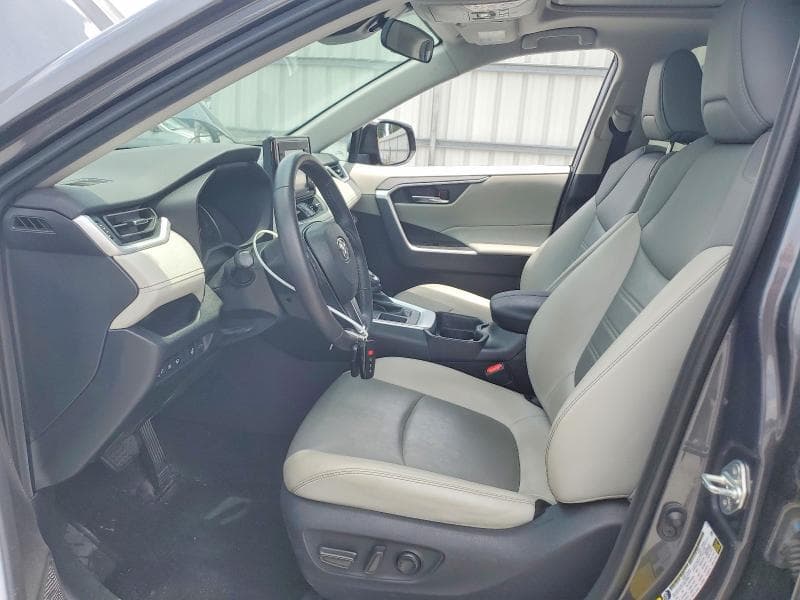 2020 TOYOTA RAV4 XLE PREMIUM 7