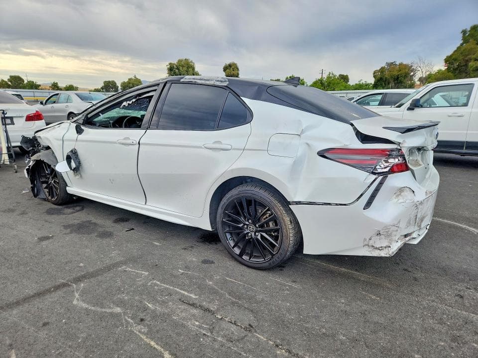 2021 TOYOTA CAMRY XSE 2