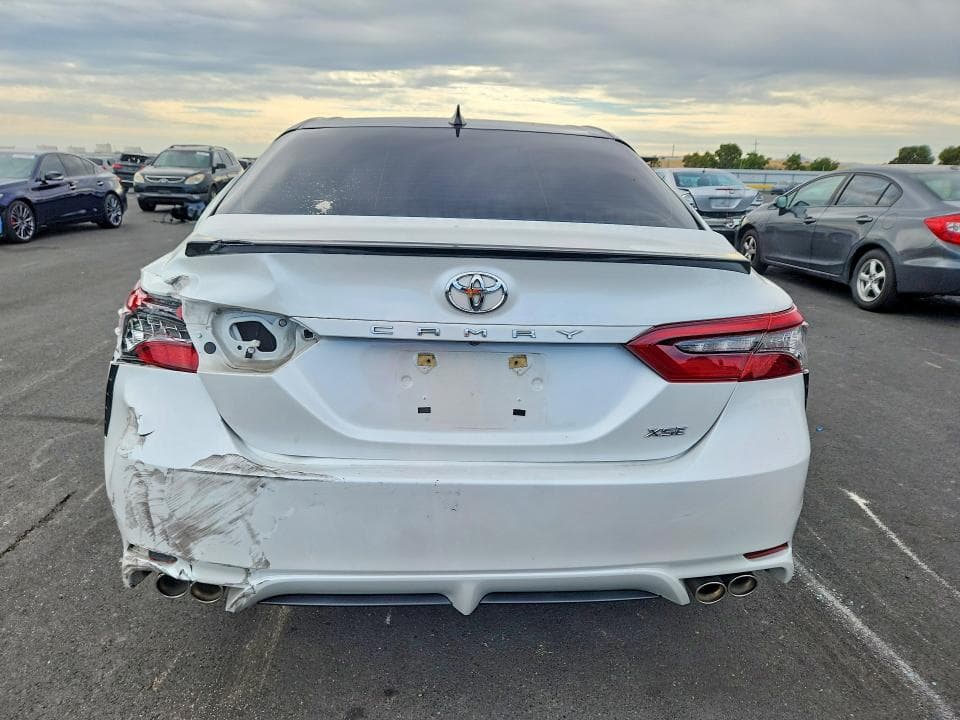 2021 TOYOTA CAMRY XSE 6
