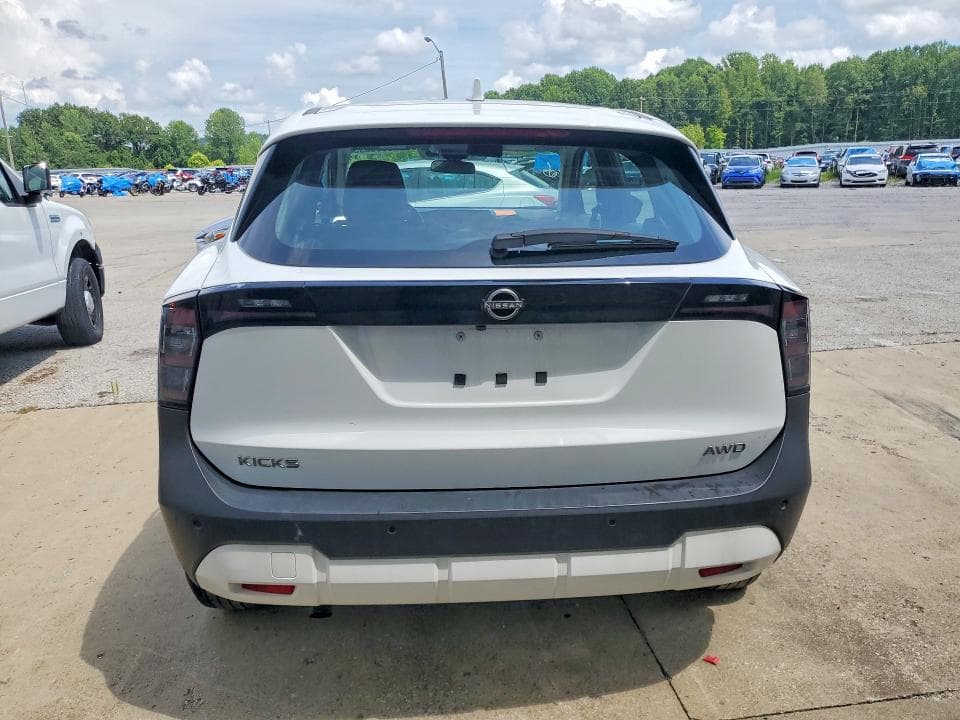 2025 NISSAN KICKS S 6