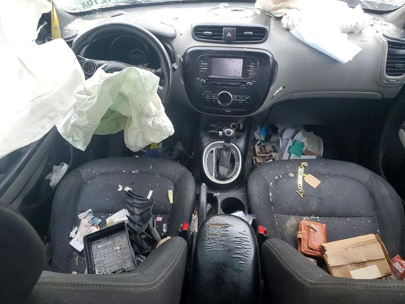 2017 KIA SOUL + 8