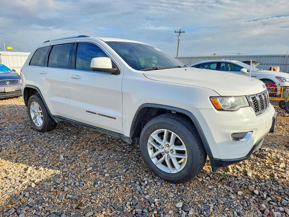 2018 JEEP GRAND CHEROKEE LAREDO 4