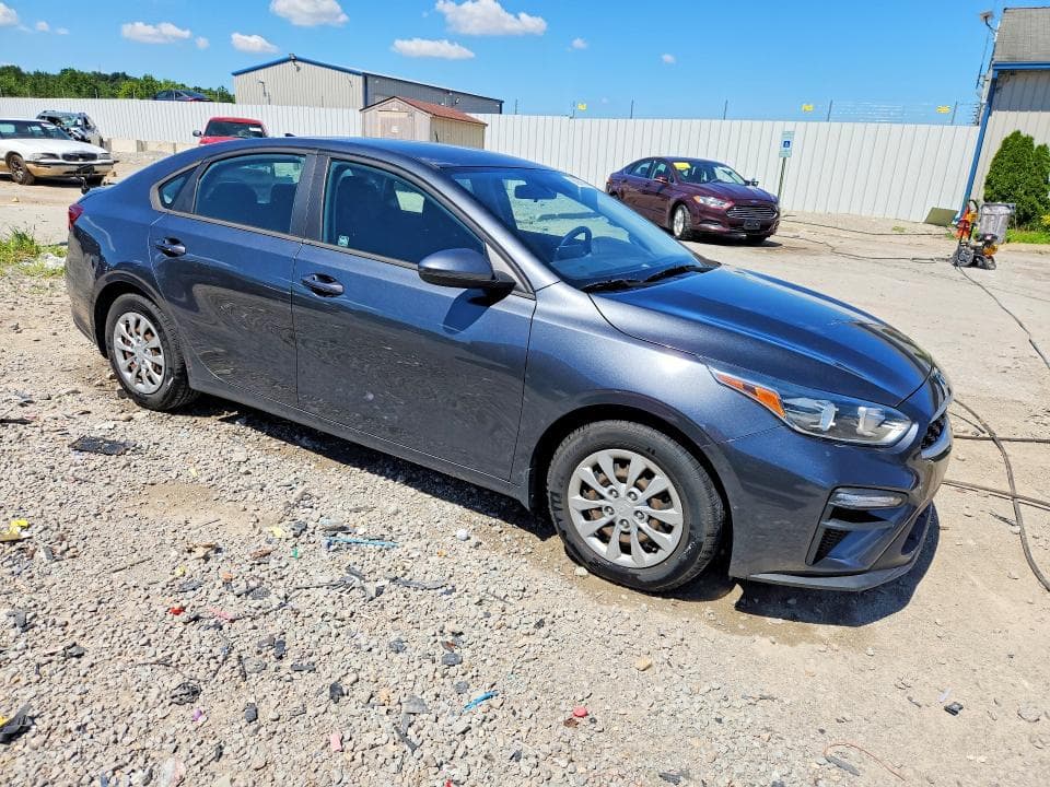2021 KIA FORTE FE 4