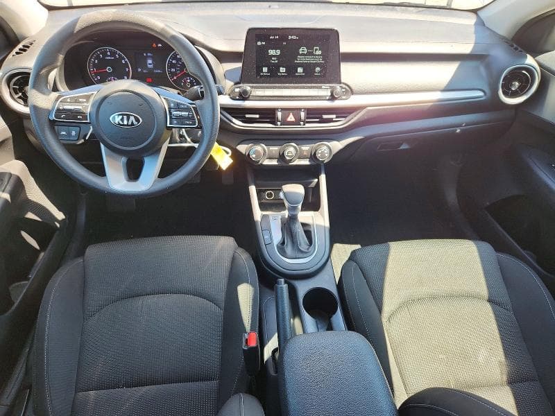 2021 KIA FORTE FE 8