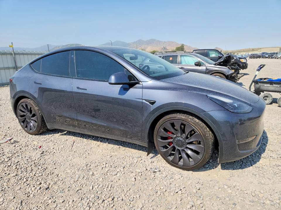 2021 TESLA MODEL Y 4