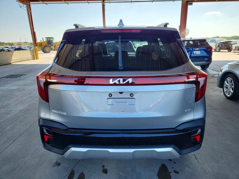 2025 KIA SELTOS S 6