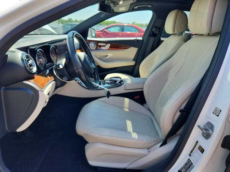 2017 MERCEDES-BENZ E 300 4MATIC 7