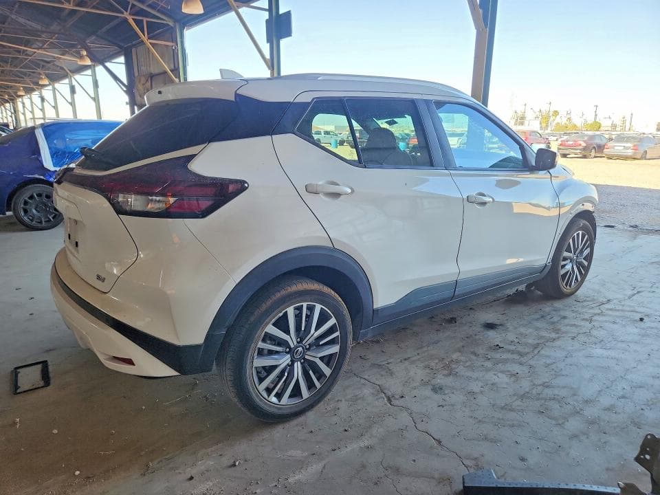 2021 NISSAN KICKS SV 3