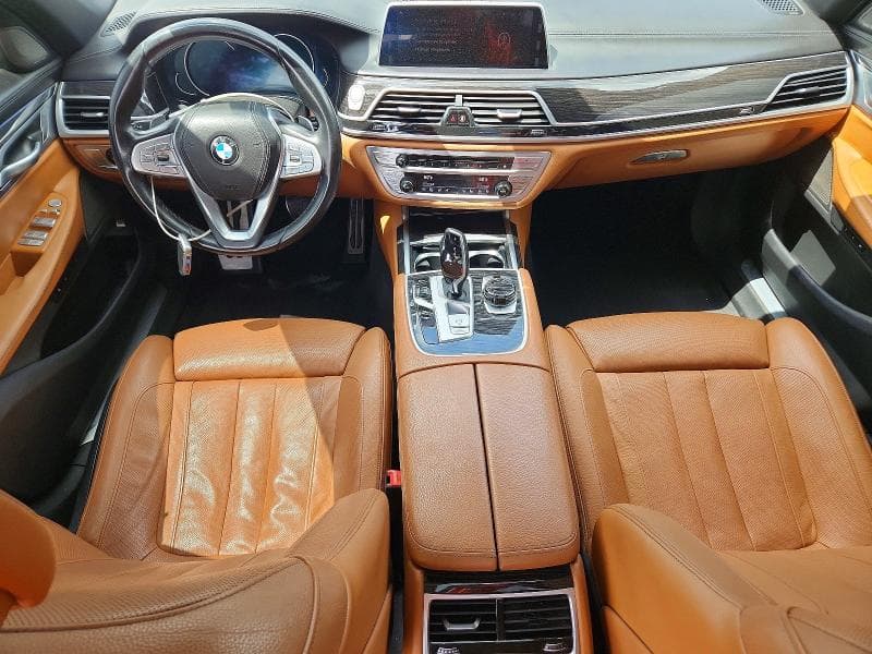 2019 BMW 740 I 8
