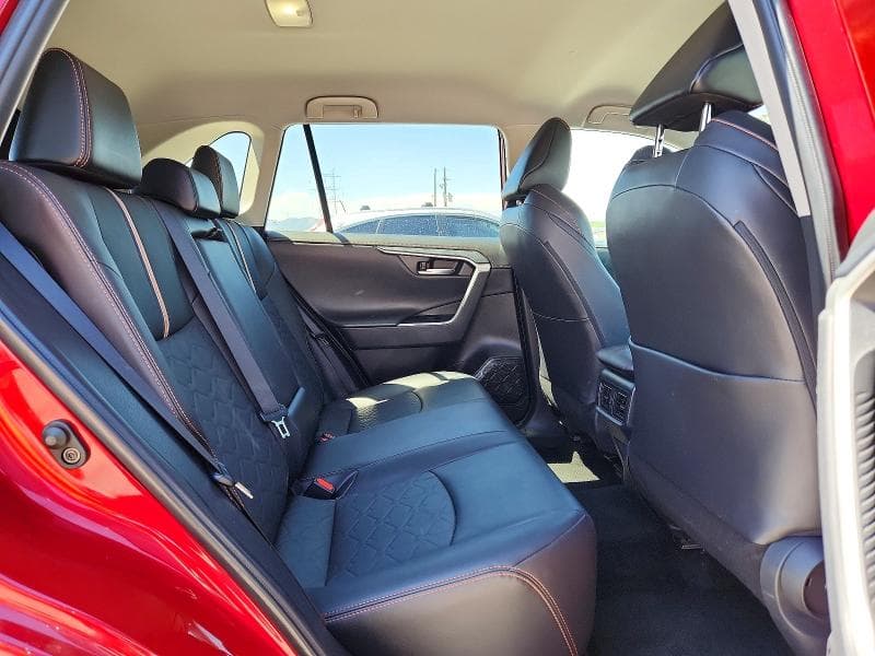 2024 TOYOTA RAV4 ADVENTURE 11