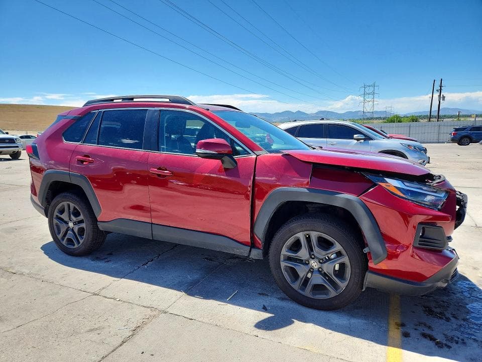 2024 TOYOTA RAV4 ADVENTURE 4