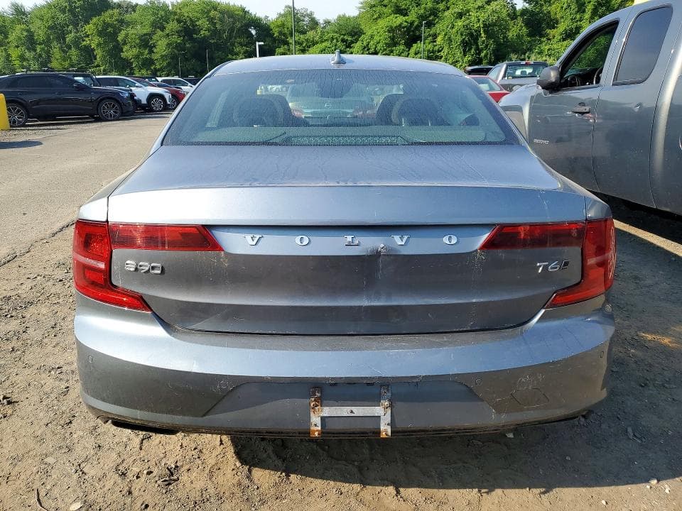 2018 VOLVO S90 T6 MOMENTUM T6 MOMENTUM 6