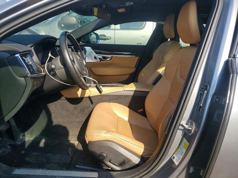 2018 VOLVO S90 T6 MOMENTUM T6 MOMENTUM 7