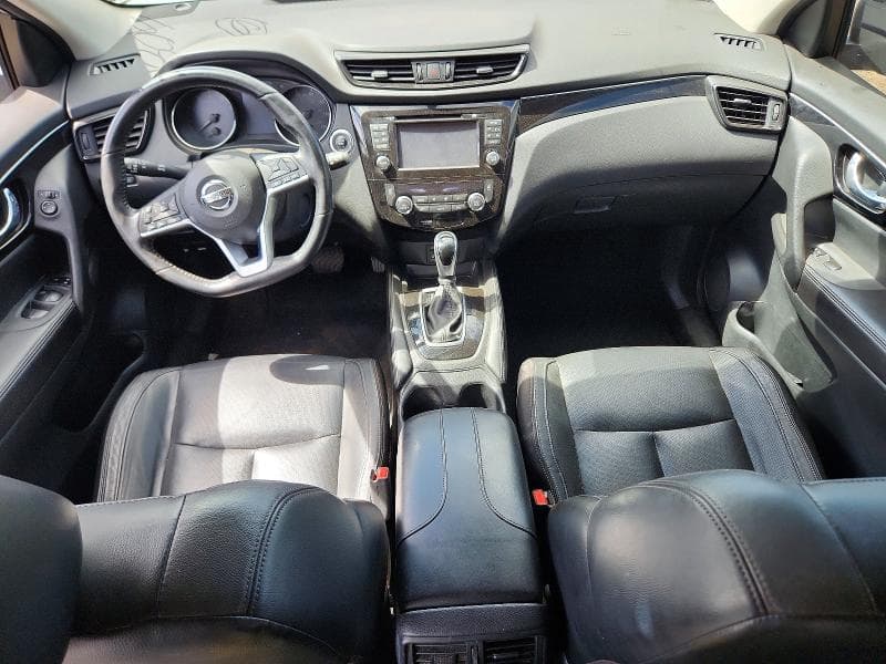 2017 NISSAN ROGUE SPORT SL 8