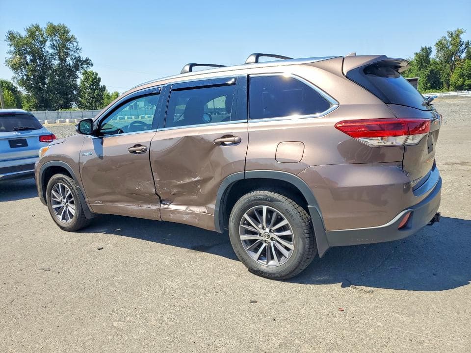 2018 TOYOTA HIGHLANDER HYBRID XLE 2