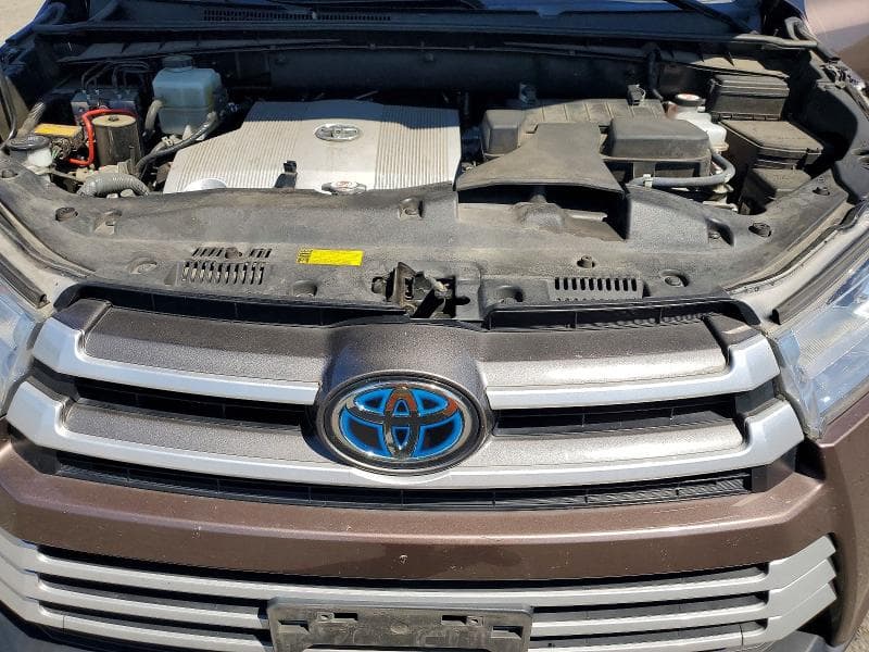 2018 TOYOTA HIGHLANDER HYBRID XLE 12