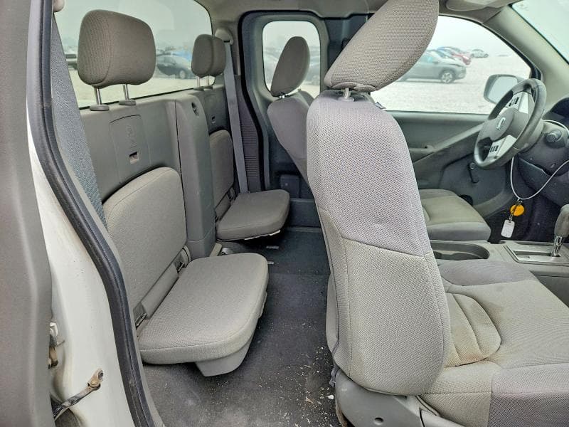 2019 NISSAN FRONTIER S 10