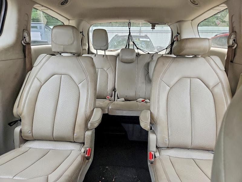 2021 CHRYSLER VOYAGER LXI 10