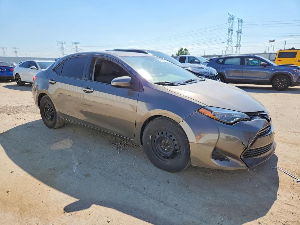 2018 TOYOTA COROLLA LE 4