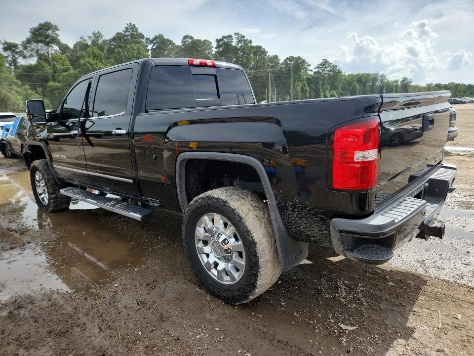 2017 GMC SIERRA K2500 DENALI 2