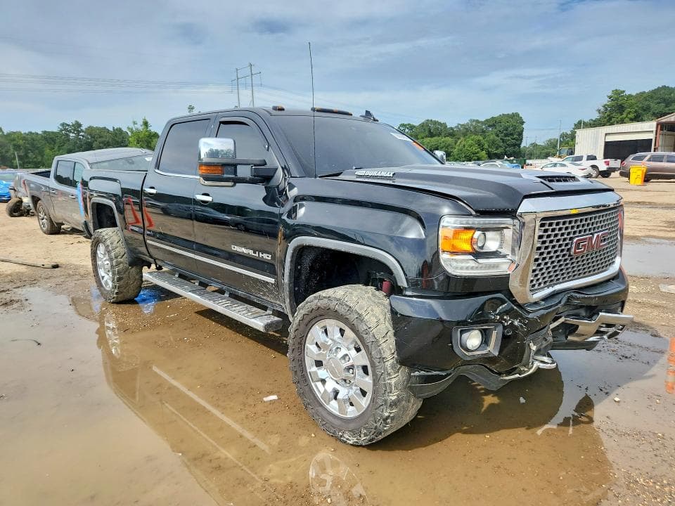 2017 GMC SIERRA K2500 DENALI 4