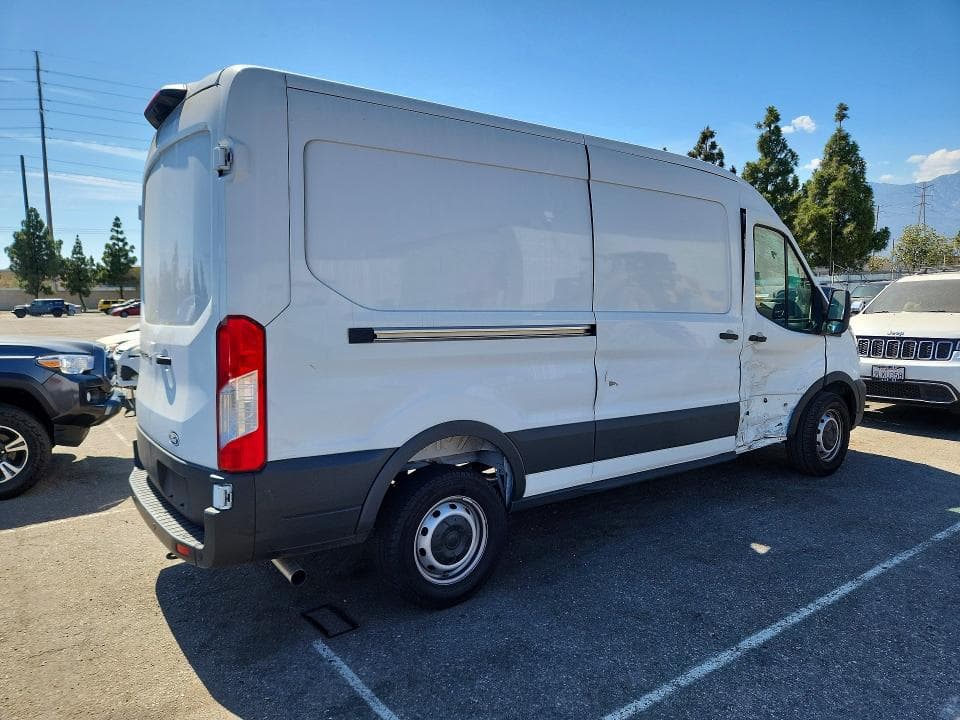 2026 FORD TRANSIT T-250 3