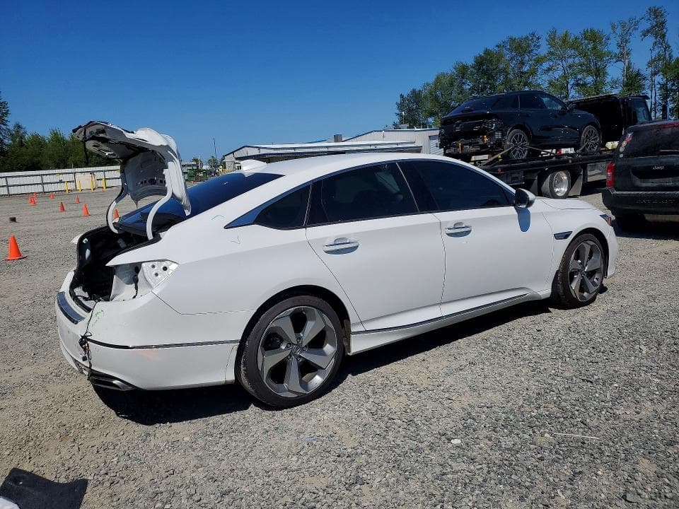 2019 HONDA ACCORD TOURING 3