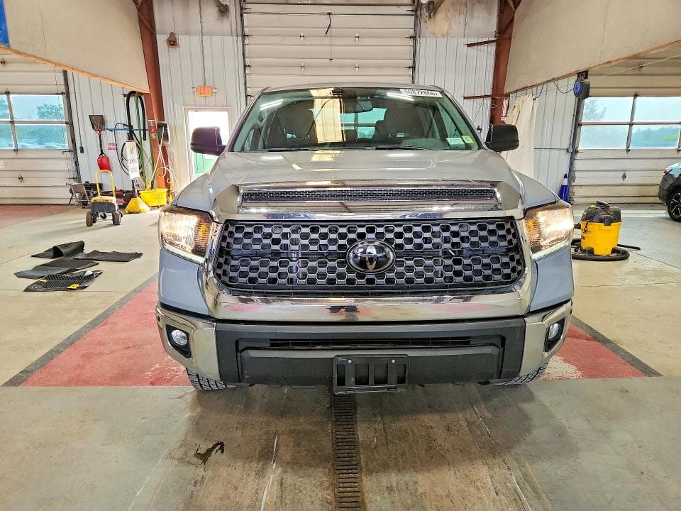 2020 TOYOTA TUNDRA SR5 5