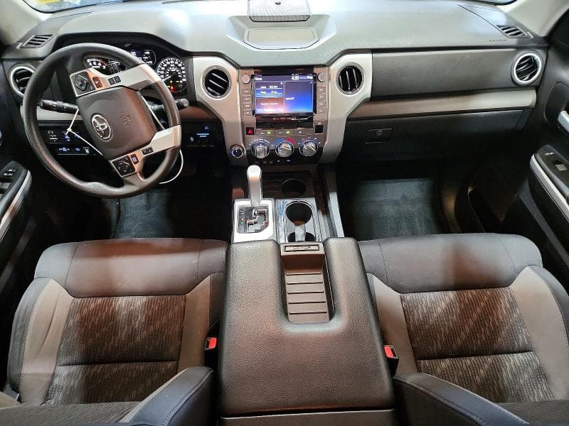 2020 TOYOTA TUNDRA SR5 8